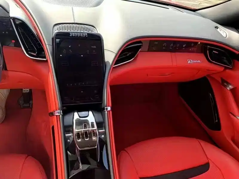 Ferrari Roma — миниатюра 9