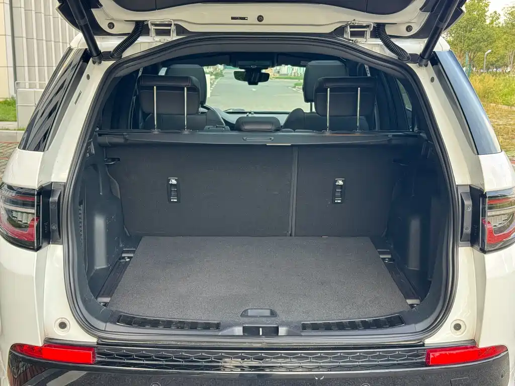 Land Rover Discovery Sport — миниатюра 23
