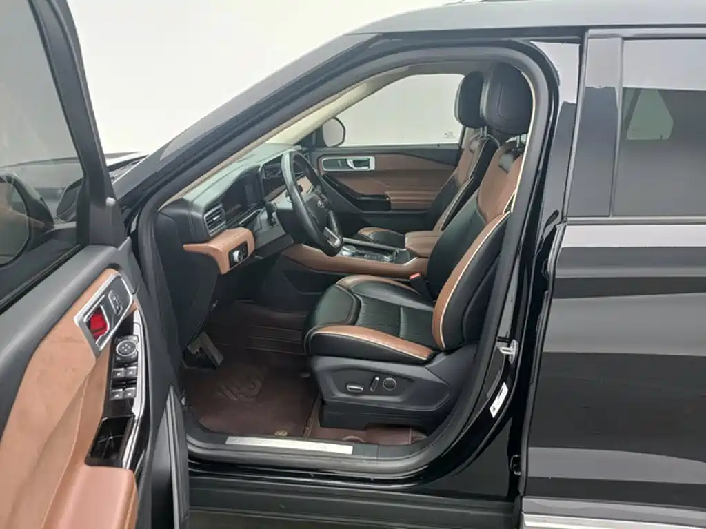 Ford Explorer — миниатюра 11