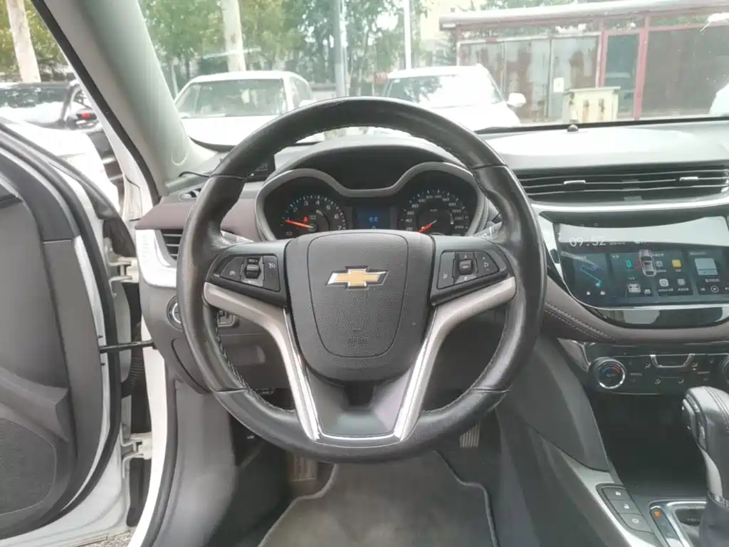 Chevrolet Malibu — миниатюра 11