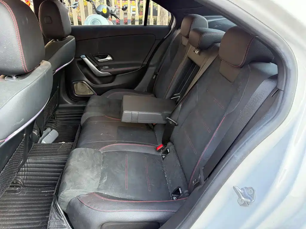 Mercedes-Benz A-Class — миниатюра 12
