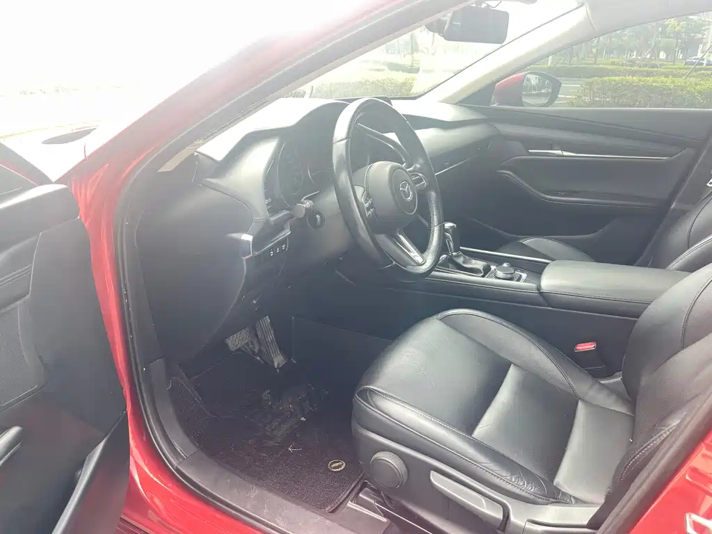 Mazda 3 Axela — миниатюра 4