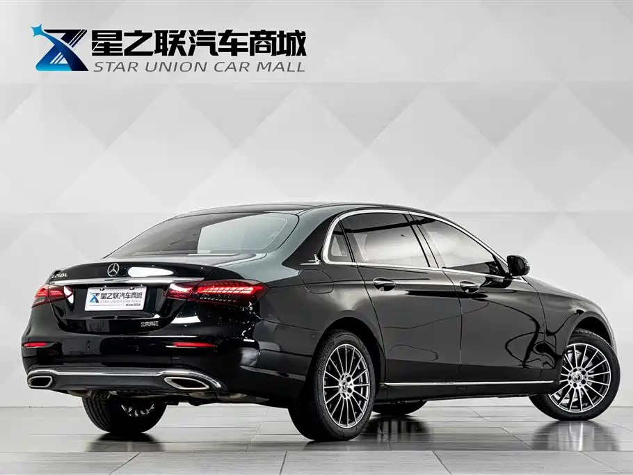 Mercedes-Benz E-Class — миниатюра 6