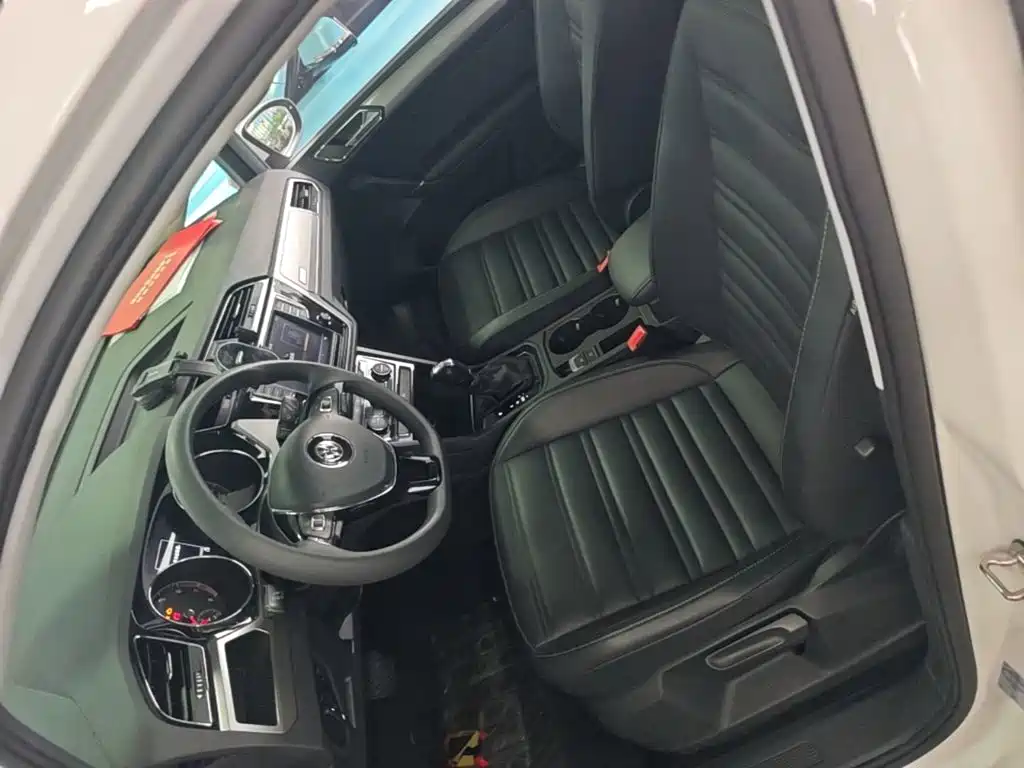 Volkswagen Touran — миниатюра 15