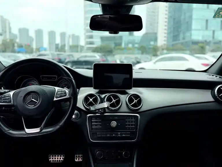 Mercedes-Benz CLA (Import) — миниатюра 13