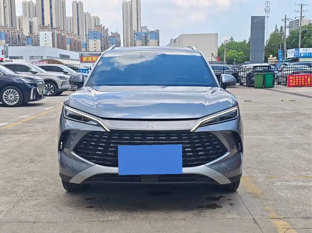 BYD L DM-i — миниатюра 2
