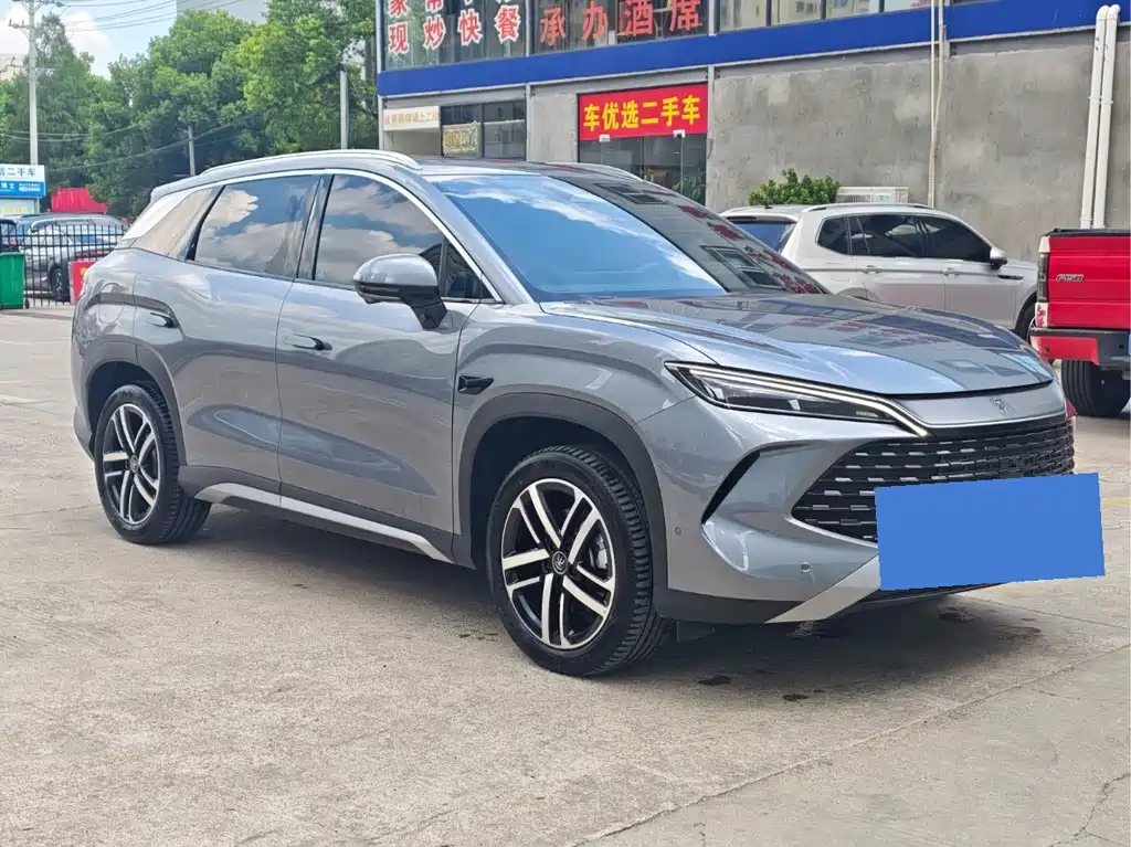 BYD L DM-i — миниатюра 3