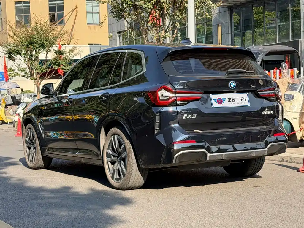 BMW iX3 — миниатюра 4