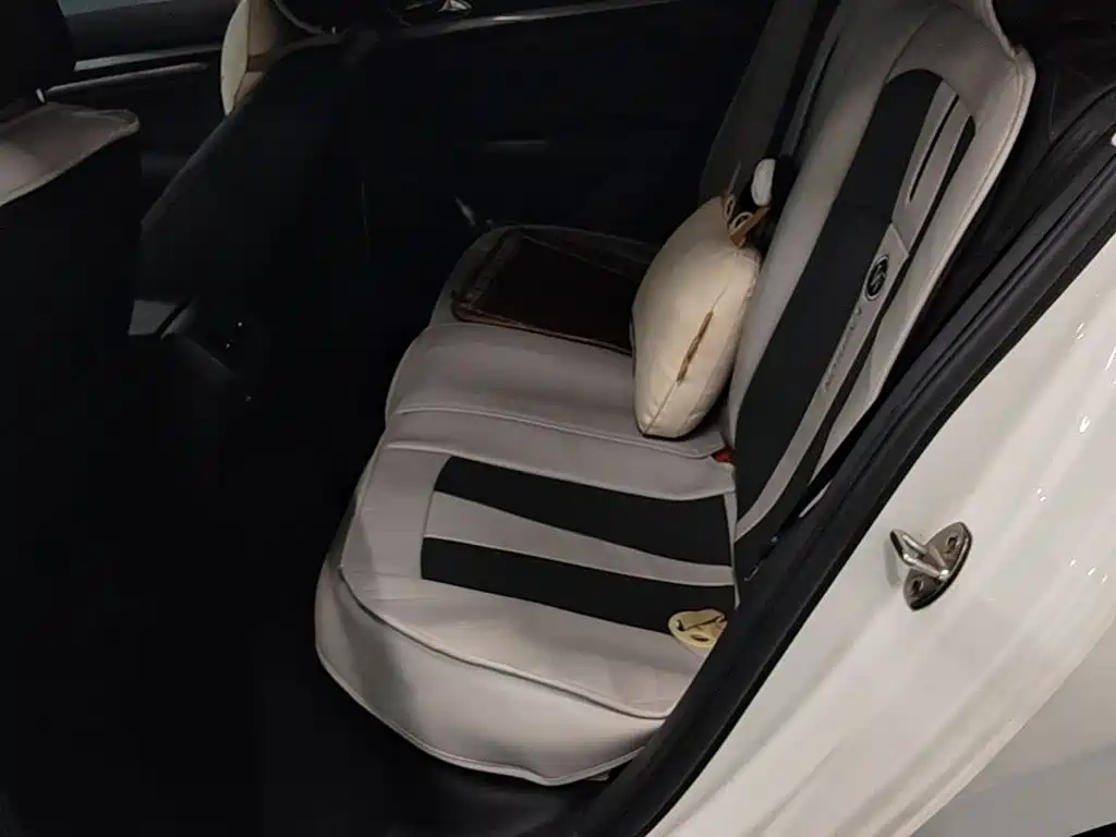 Volkswagen Bora — миниатюра 19