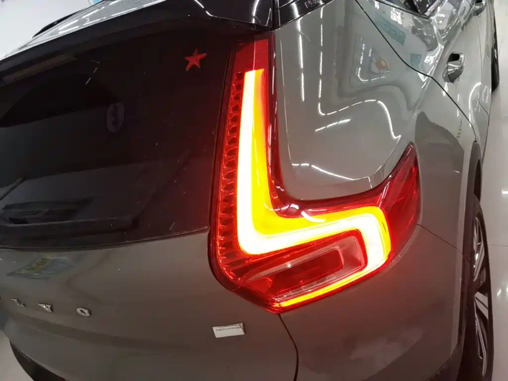 Volvo XC40 NEV — миниатюра 8