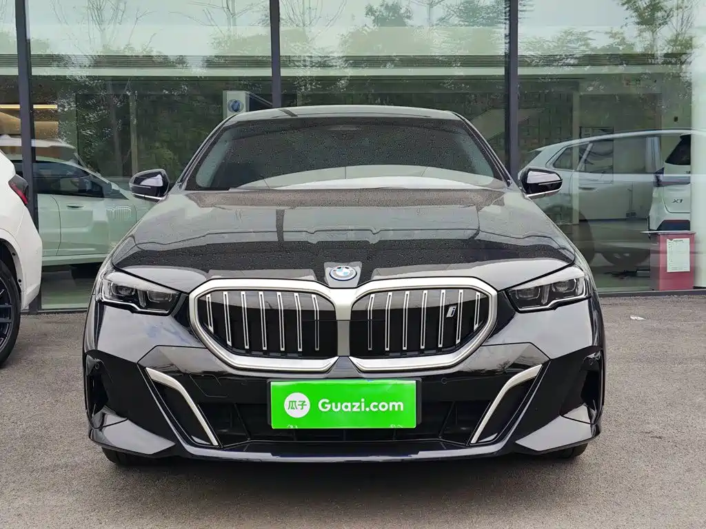 BMW i5 — миниатюра 3