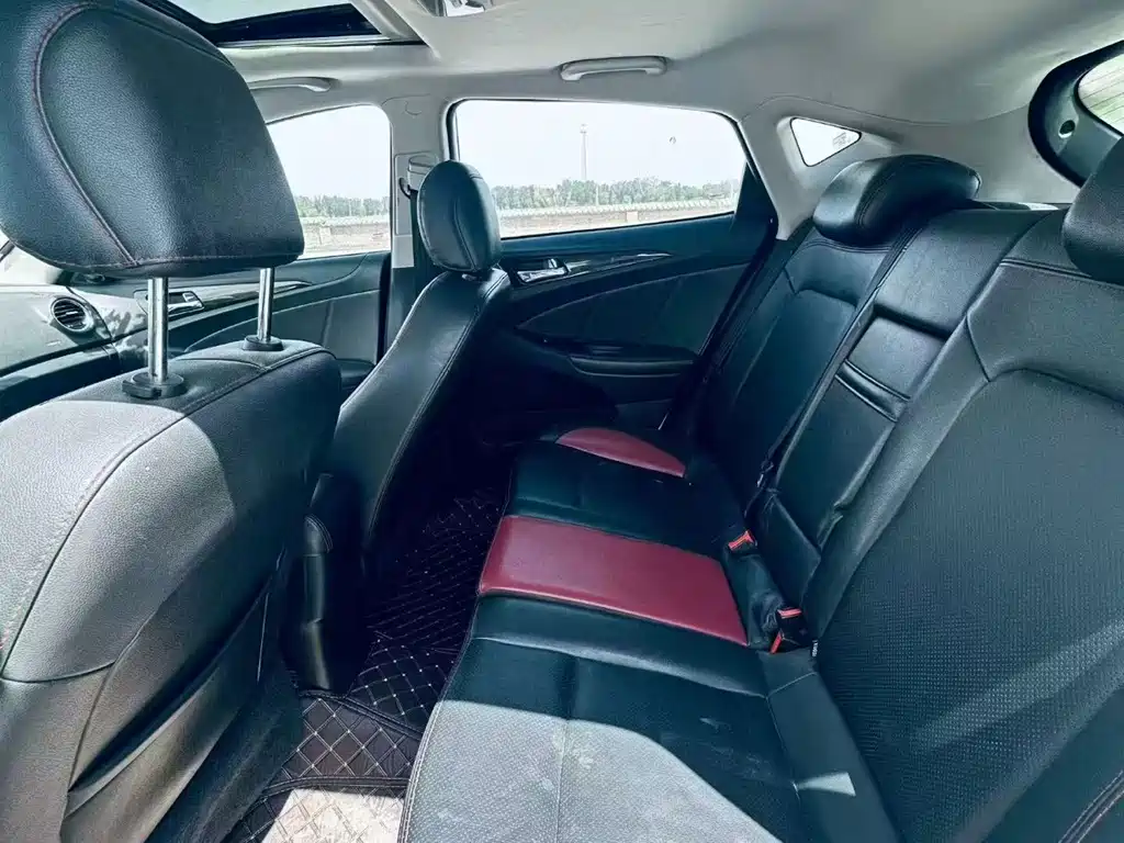 Changan Eado XT — миниатюра 6