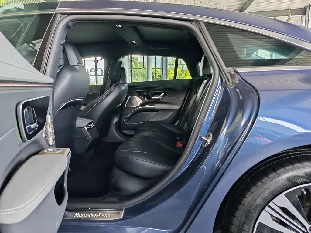 Mercedes-Benz EQS — миниатюра 11
