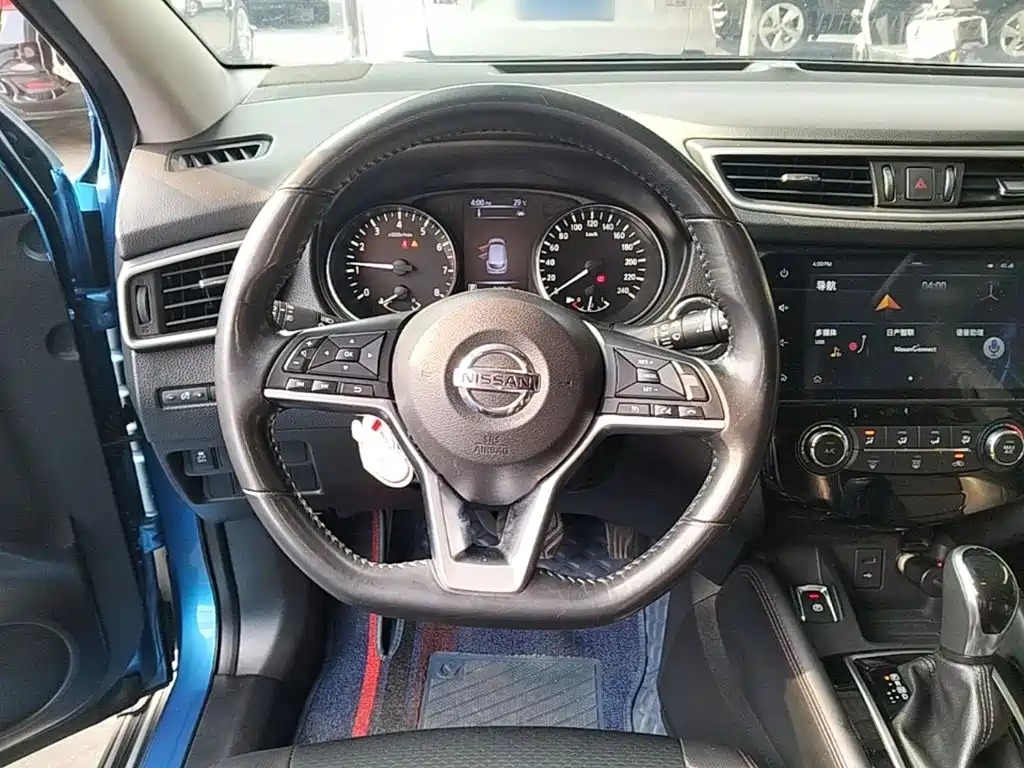 Nissan Qashqai — миниатюра 11