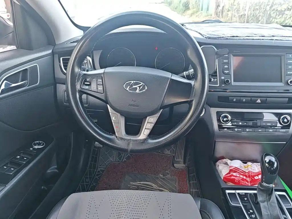 Hyundai Mistra — миниатюра 11