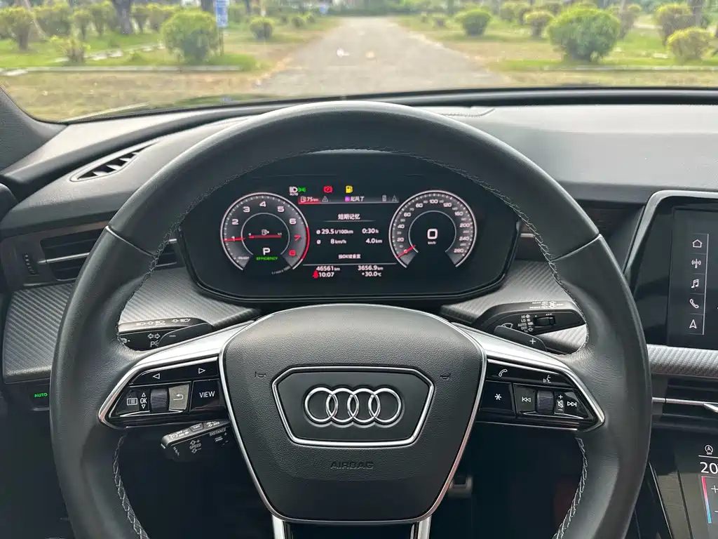 Audi Q6 — миниатюра 9
