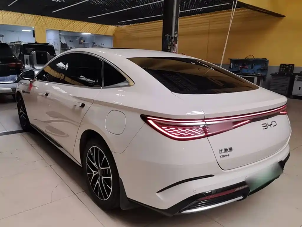 BYD Seal — миниатюра 5