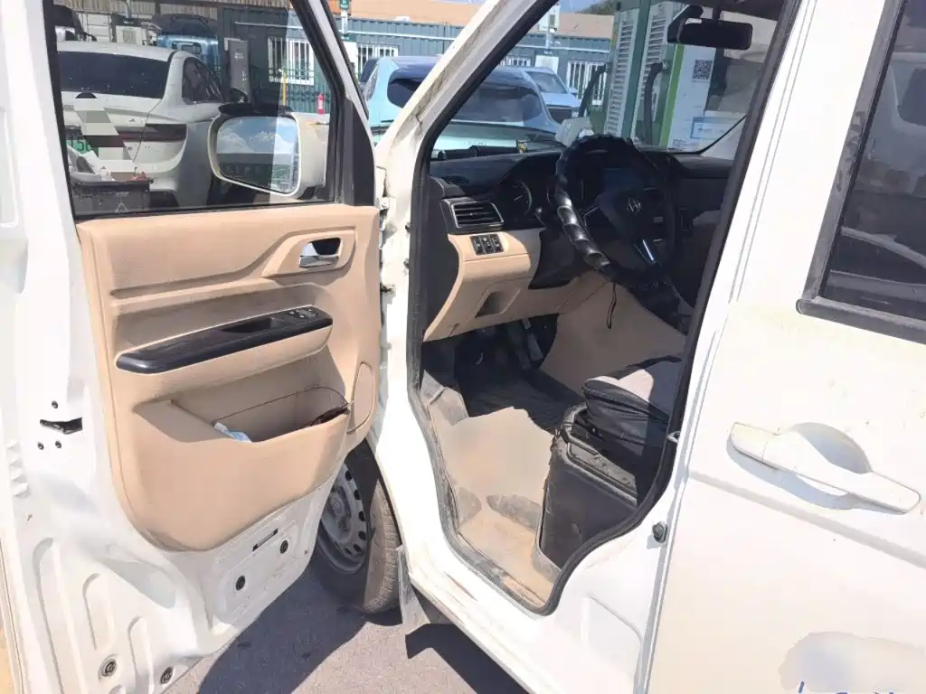 Kuayue Kuayue Star V7 EV — миниатюра 17