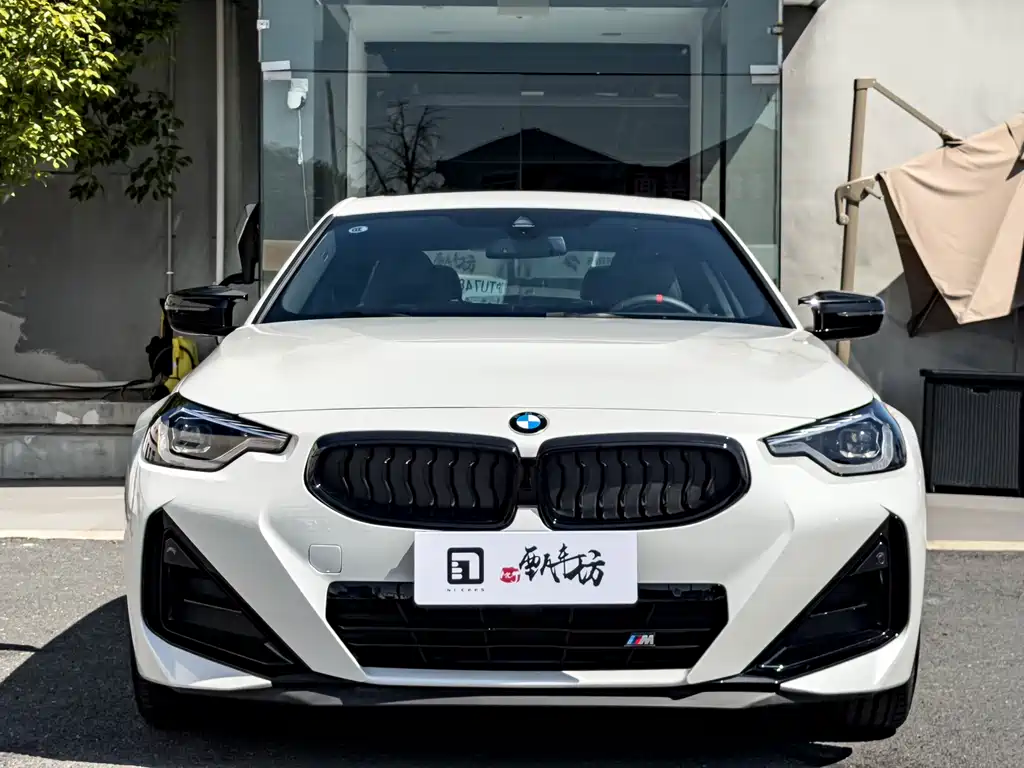 BMW M240I