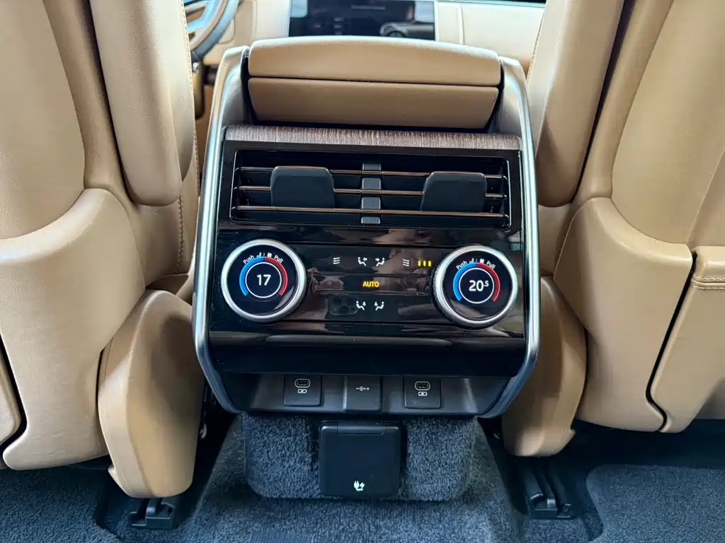 Land Rover Range Rover — миниатюра 24