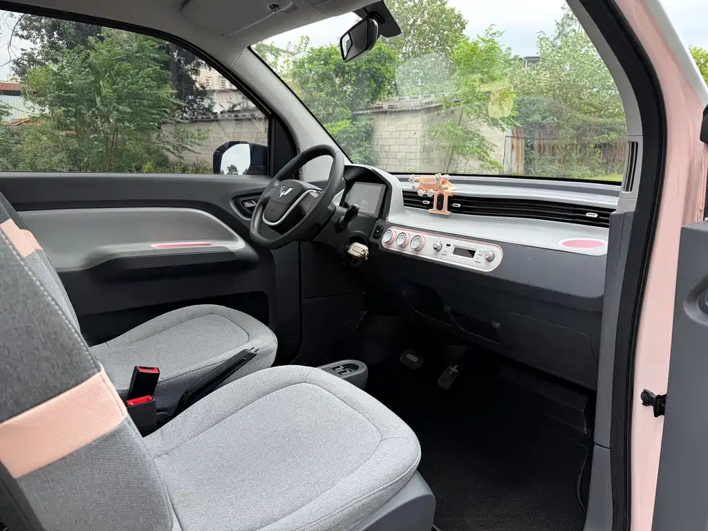 Wuling MINIEV — миниатюра 7