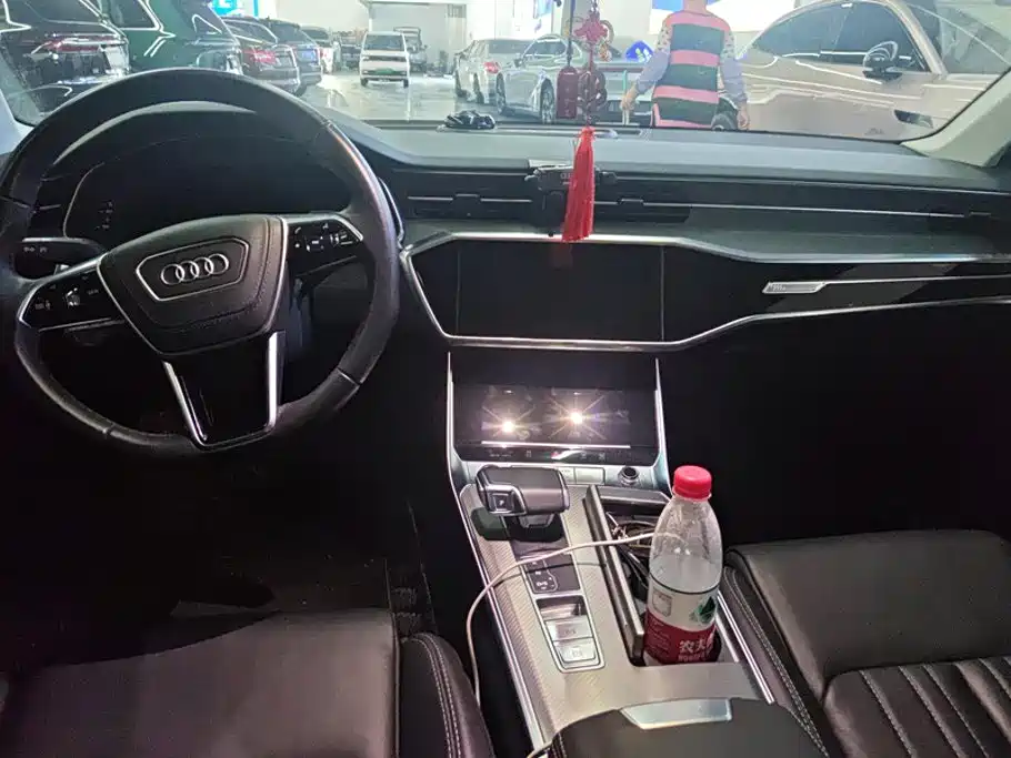 Audi A6L — миниатюра 12