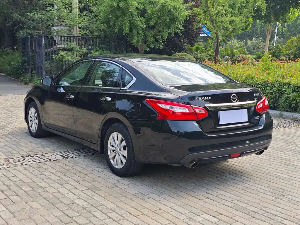 Nissan Altima 2018 2.0L XL