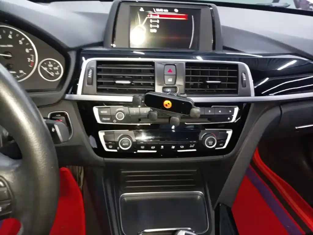 BMW 3 Series — миниатюра 13