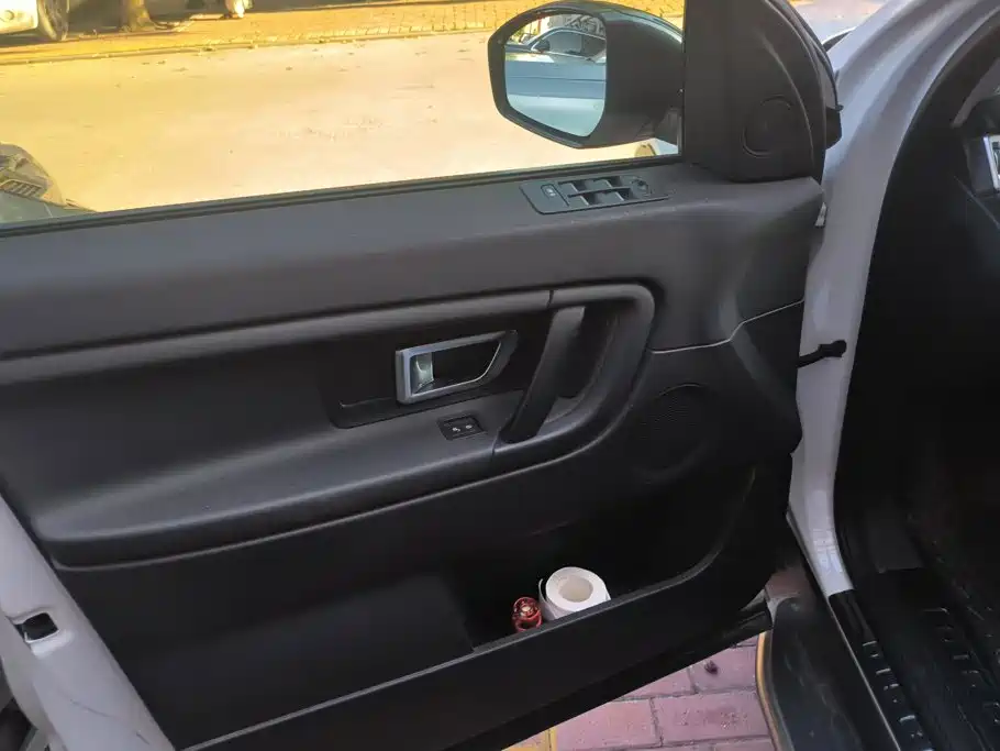 Land Rover Discovery Sport — миниатюра 7