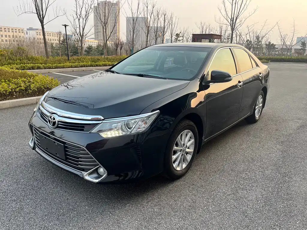 Toyota Camry 2015