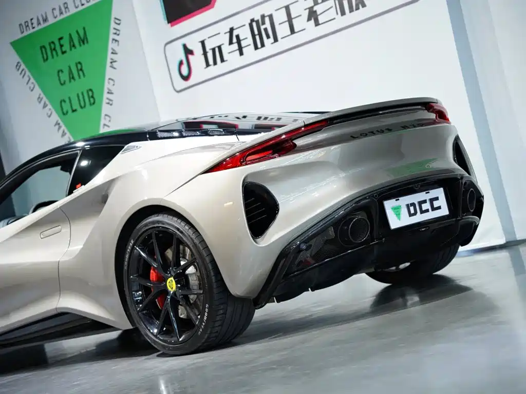Lotus Emira — миниатюра 36