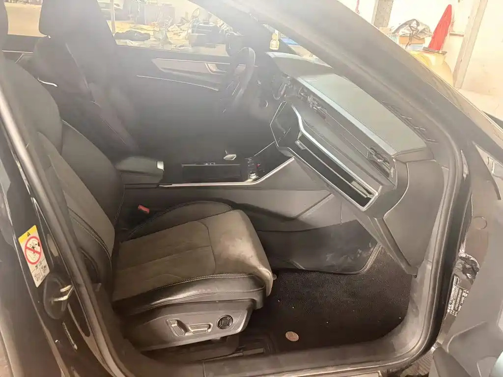 Audi A6L — миниатюра 4