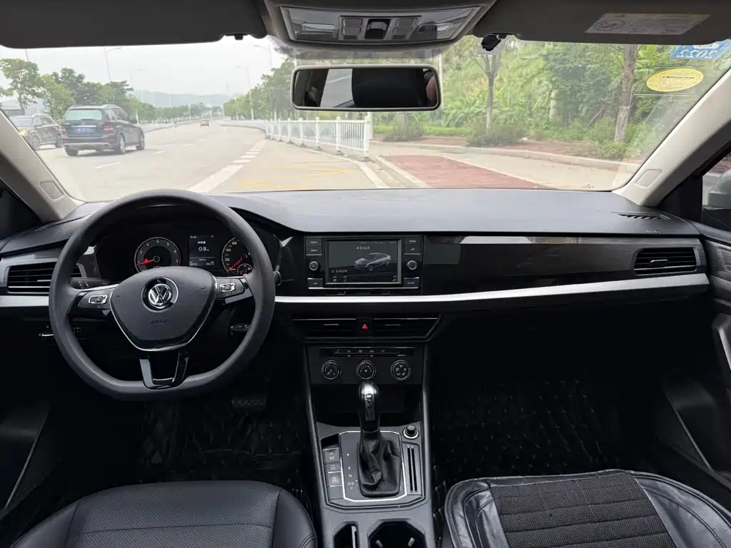 Volkswagen Lavida 2018 1.5L AT Comfort V
