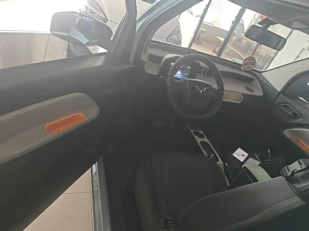 Wuling MINIEV — миниатюра 16