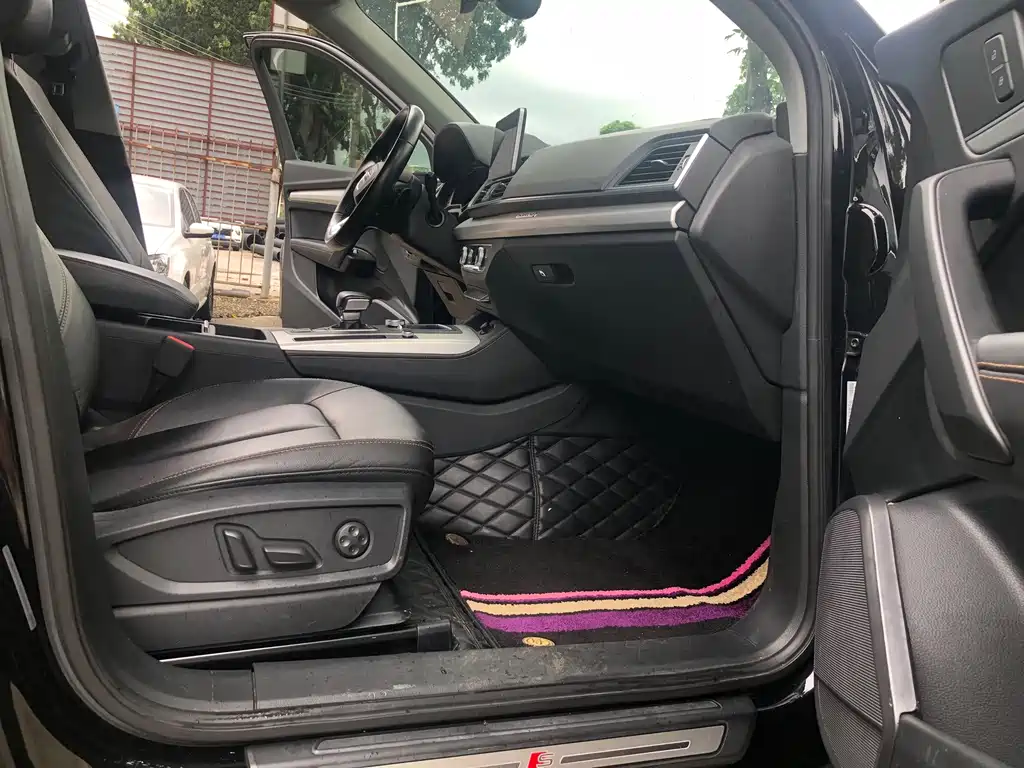 Audi Q5L — миниатюра 12
