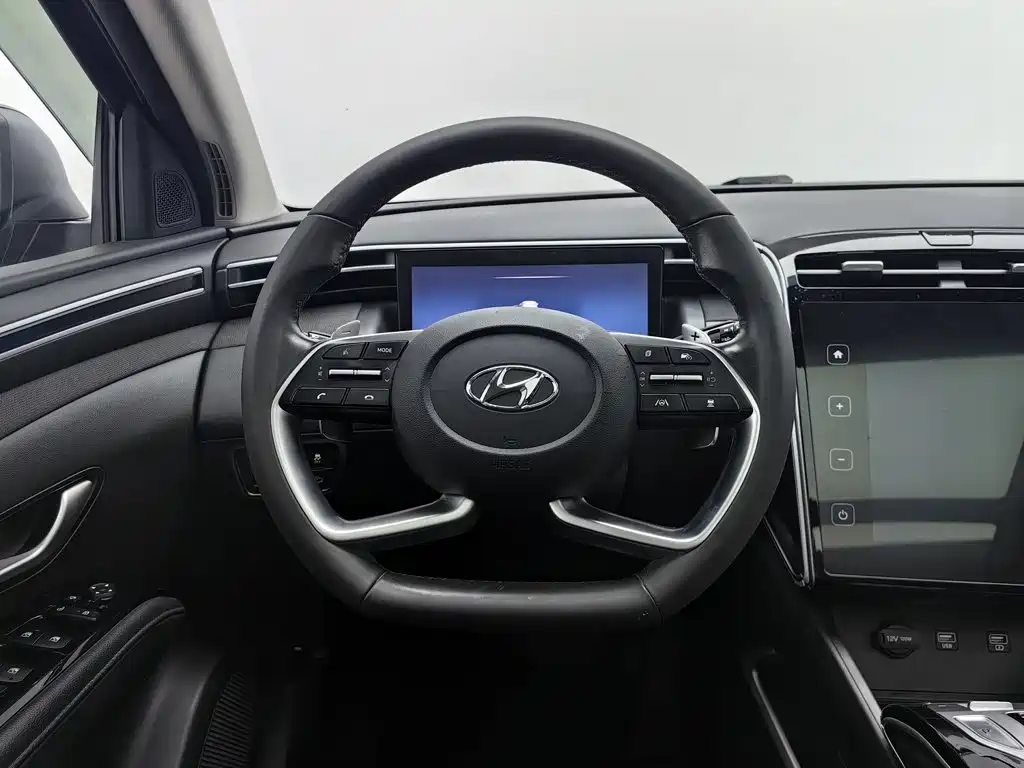 Hyundai Tucson — миниатюра 11