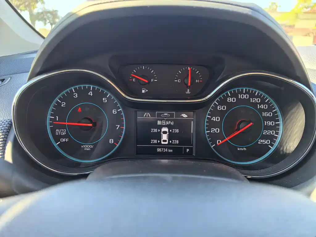 Chevrolet Cruze — миниатюра 10