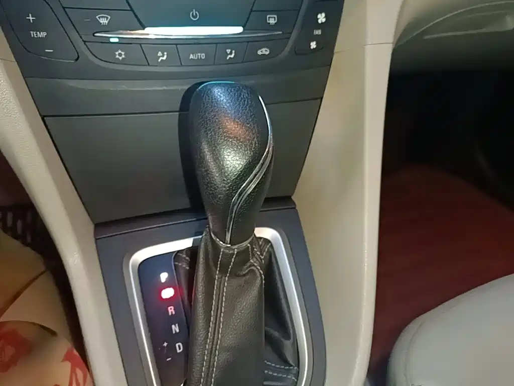 Buick Excelle — миниатюра 14