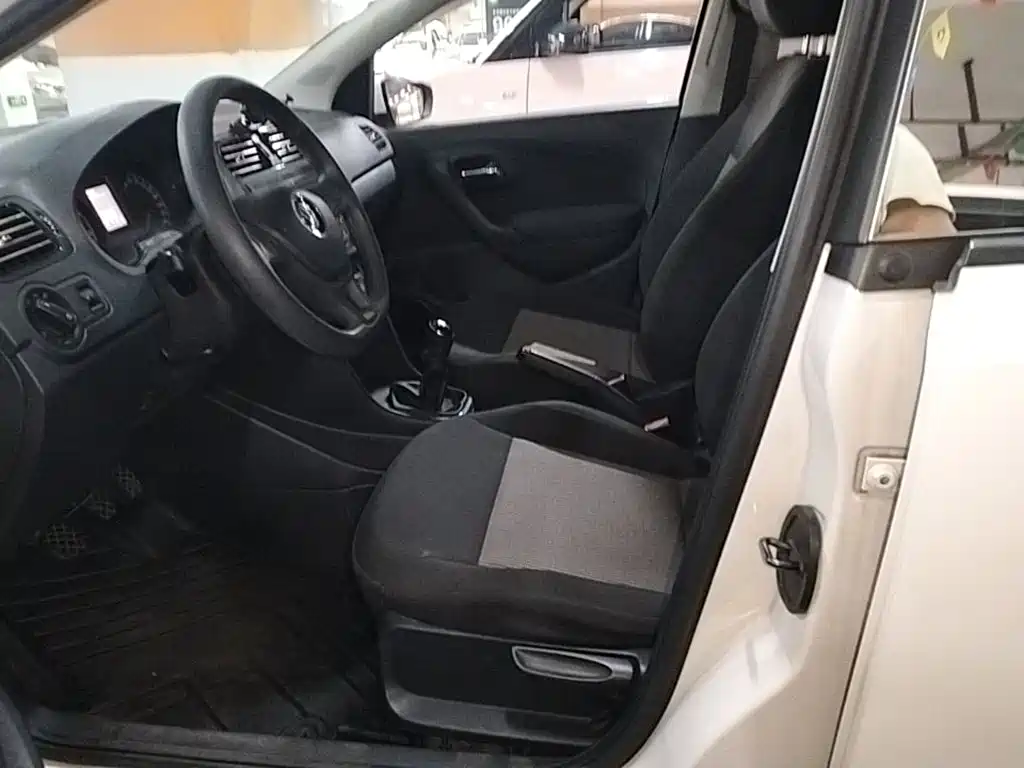 Volkswagen Polo — миниатюра 15