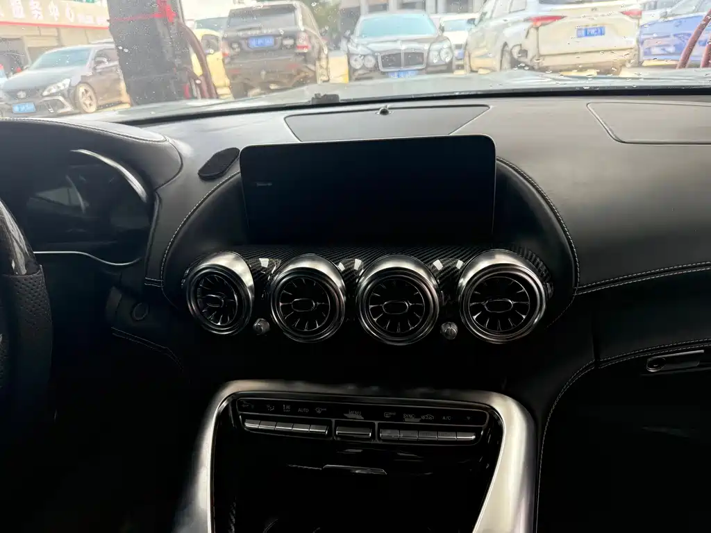 Mercedes-Benz AMG GT — миниатюра 9