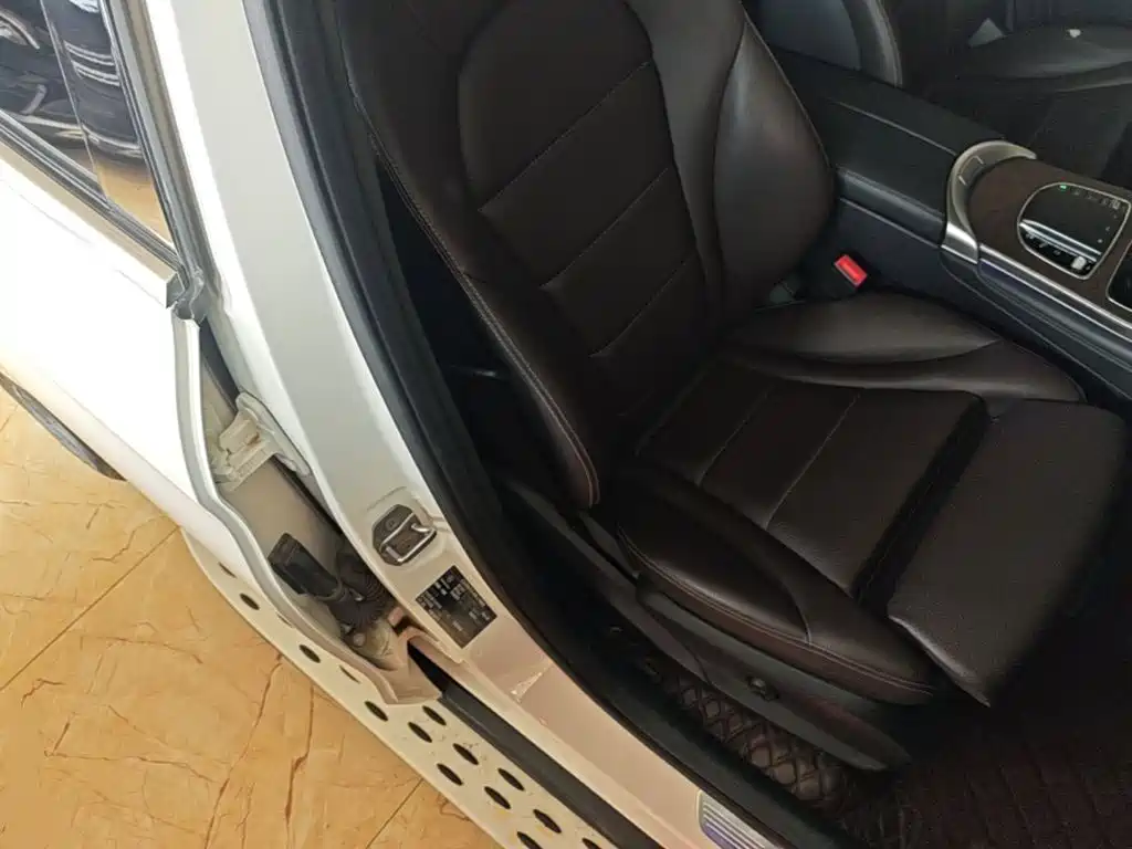 Mercedes-Benz GLC — миниатюра 25