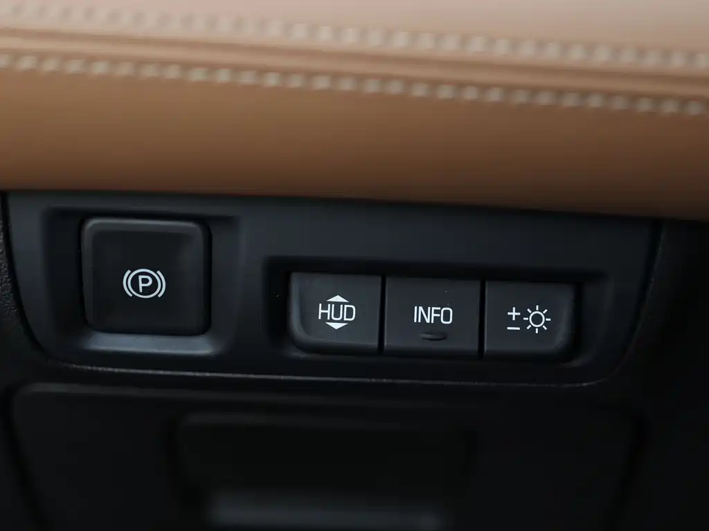 Buick LaCrosse — миниатюра 11