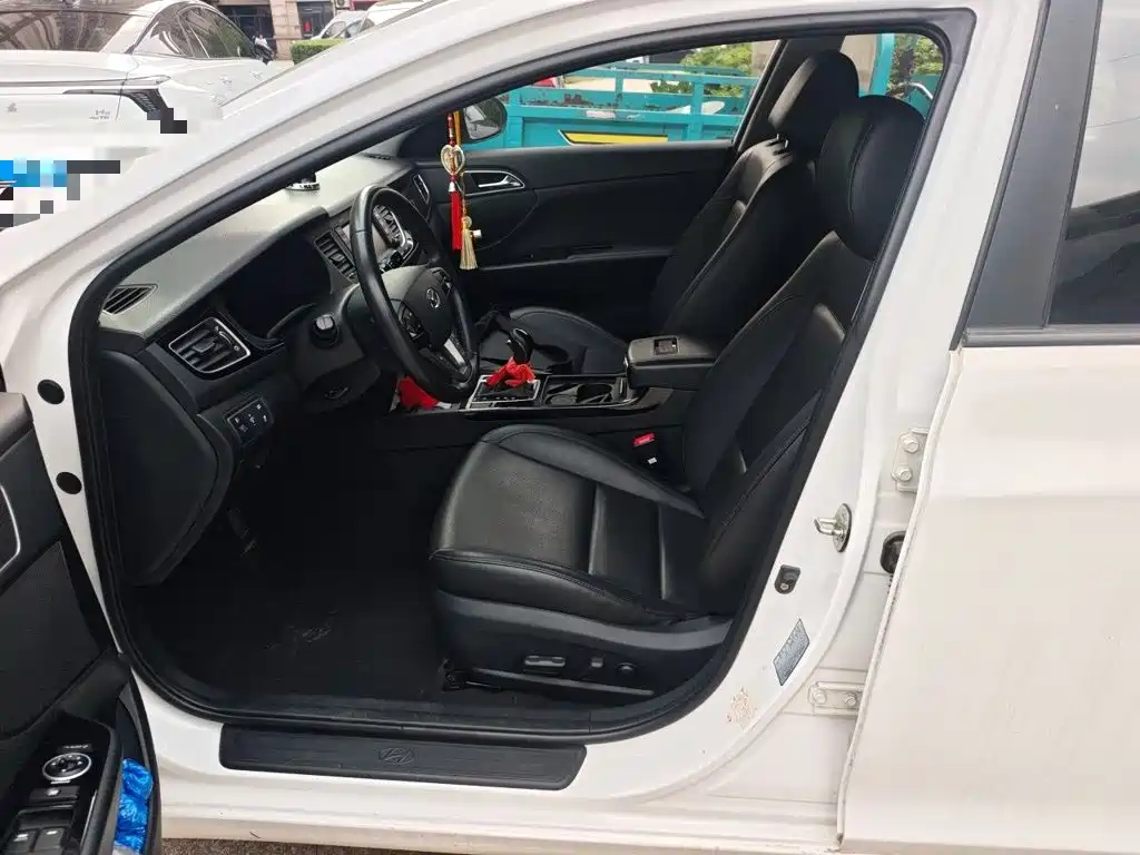 Hyundai Mistra — миниатюра 8
