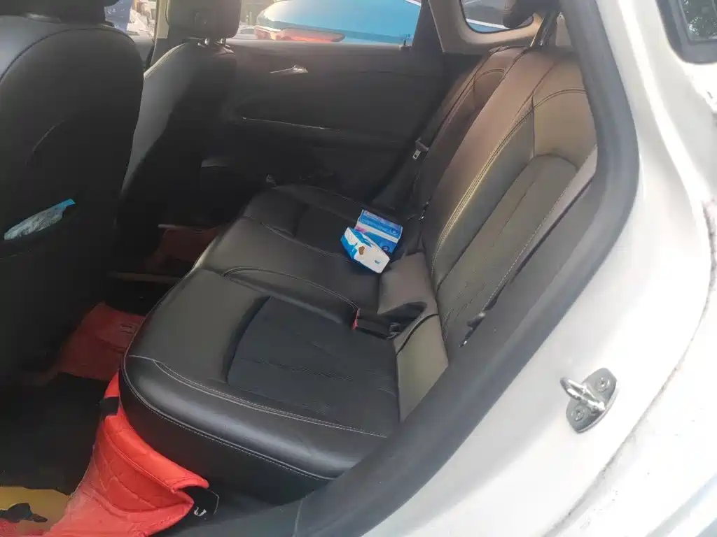 Buick Verano — миниатюра 18