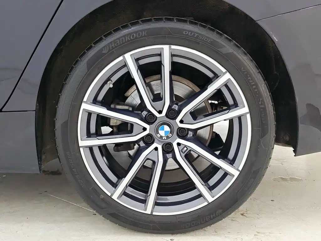 BMW 3 Series — миниатюра 17