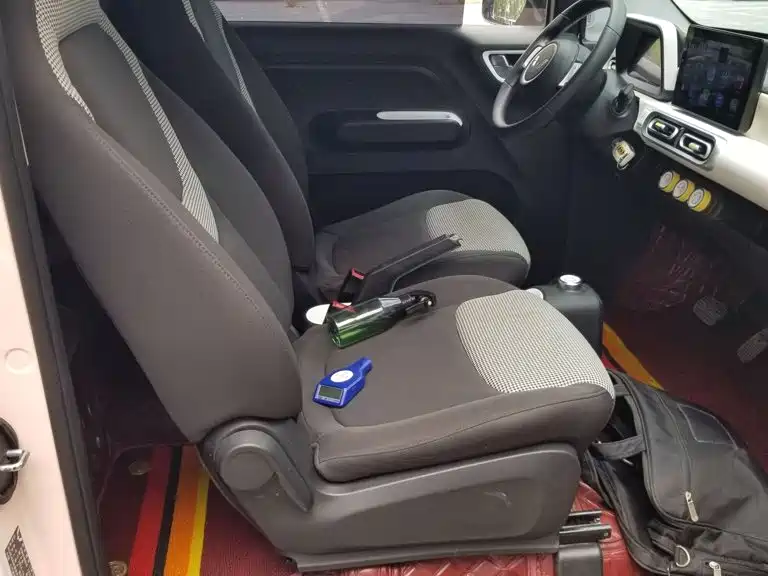 Wuling MINIEV — миниатюра 25