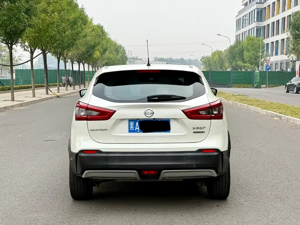 Nissan Qashqai — миниатюра 6