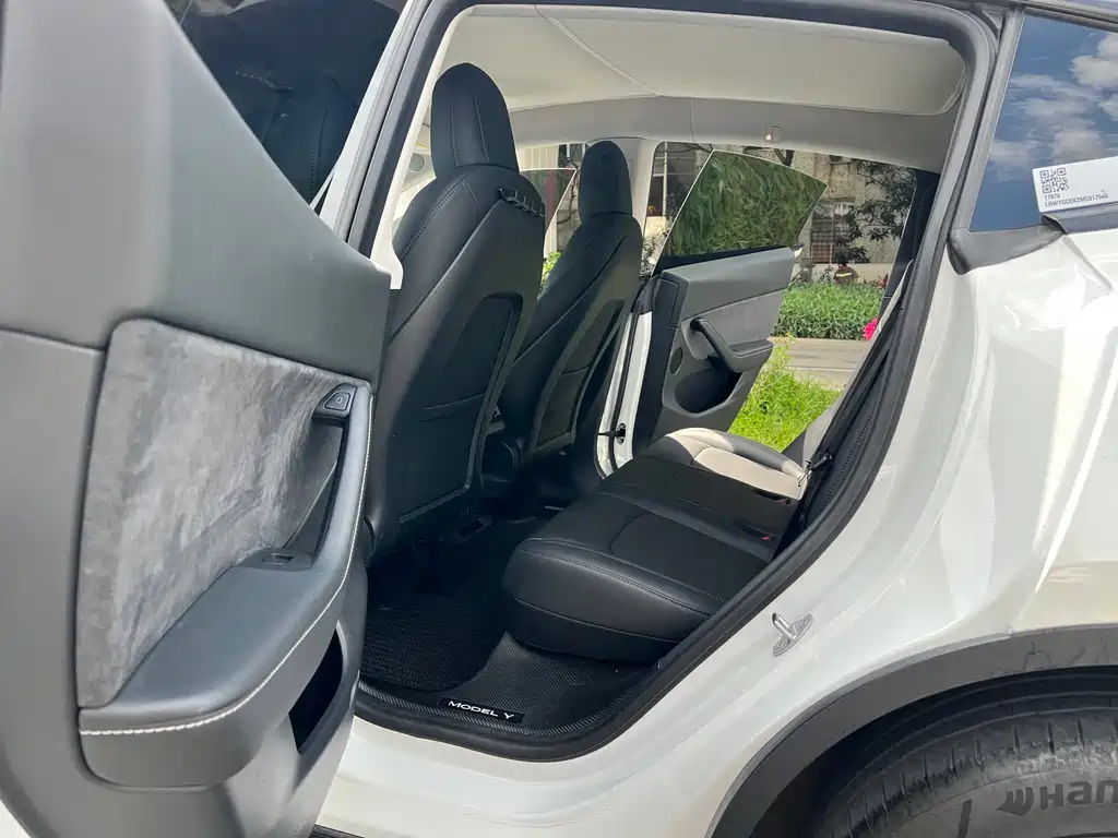 Tesla Model Y — фотографии объявления, Фото 12