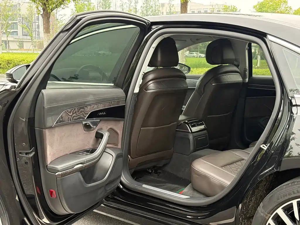 Audi A8 2023 A8L 50 TFSI quattro