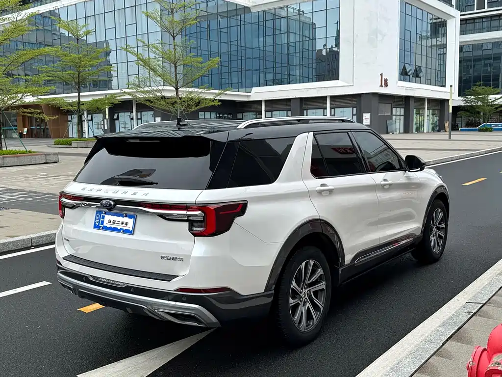 Ford Explorer — миниатюра 4